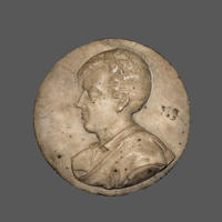 Byron medallion